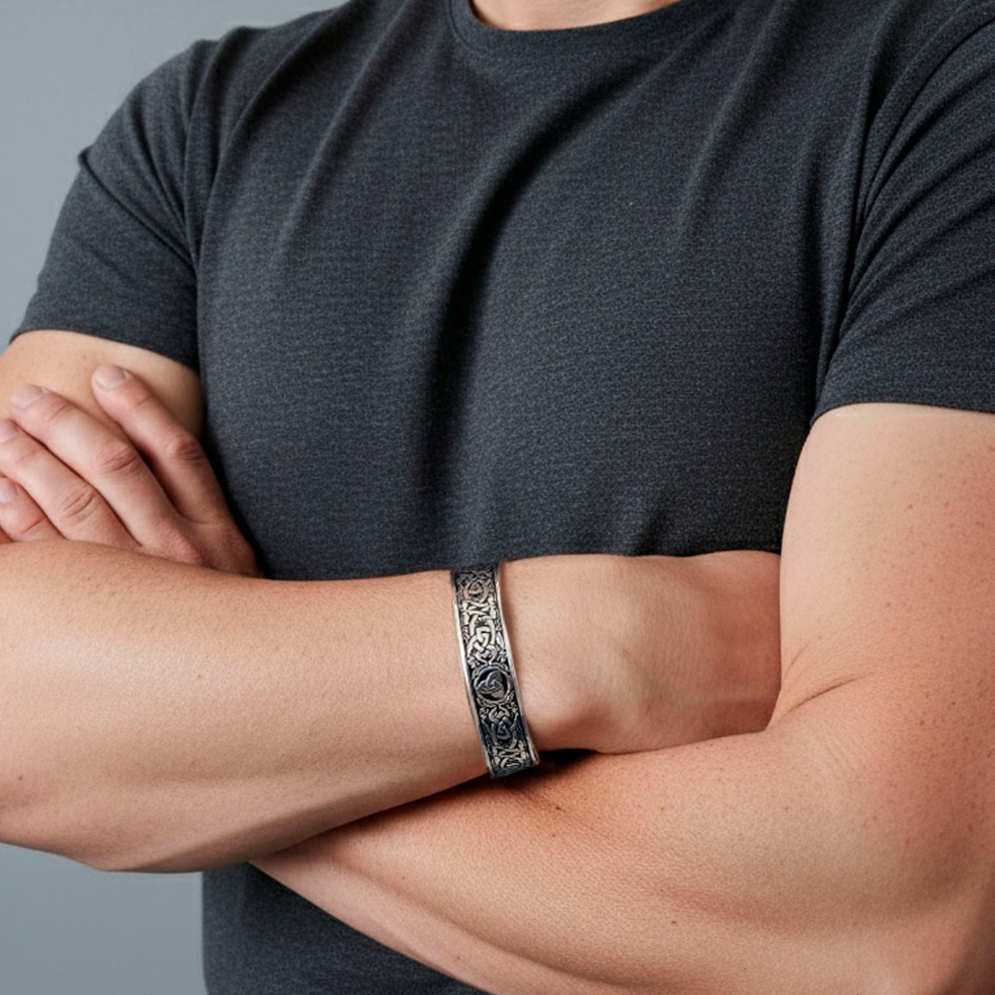 Vowryn Stormknot Viking Cuff
