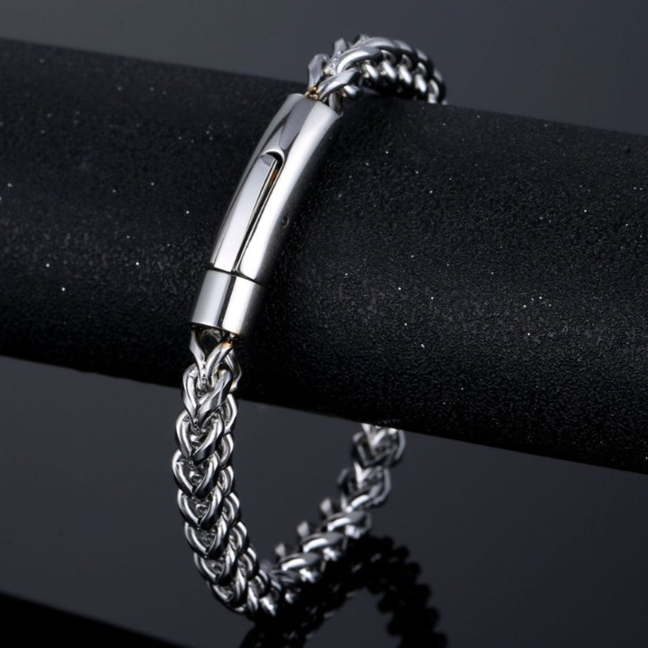 Vowryn Forgegrain Franco Bracelet