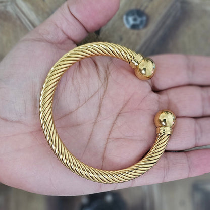 Vowryn Axis Geometric Bracelet