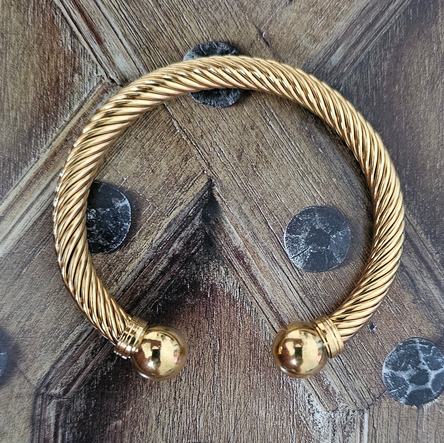 Vowryn Axis Geometric Bracelet