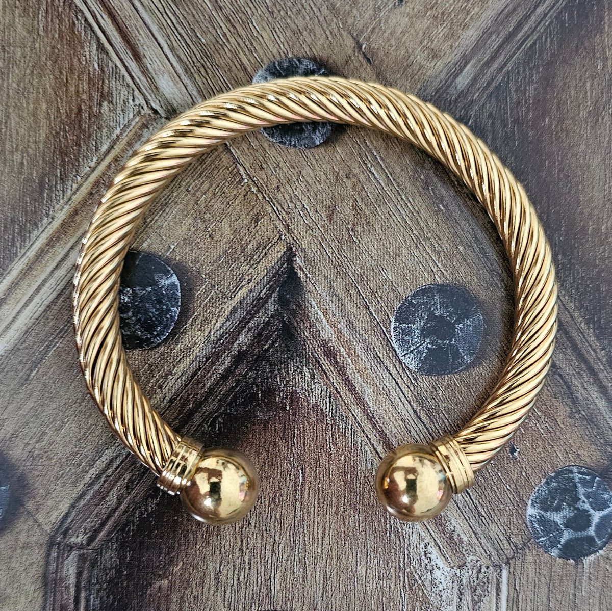 Vowryn Axis Geometric Bracelet
