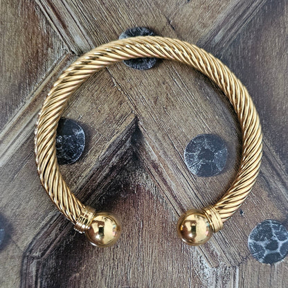Vowryn Axis Geometric Bracelet