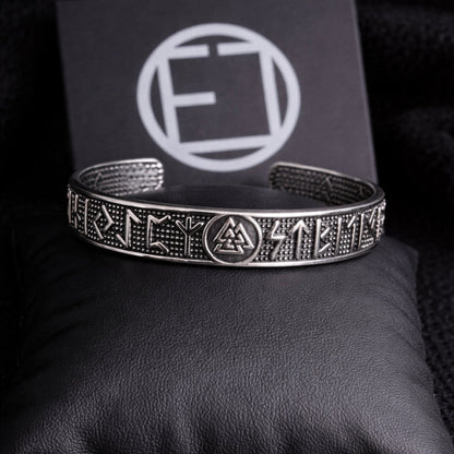 Vowryn Runebound Valknut Bracelet