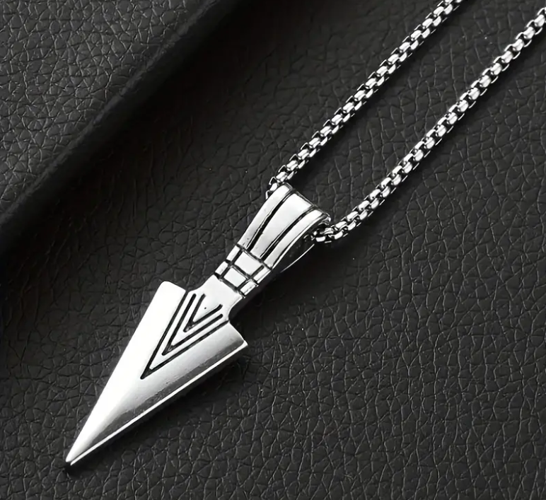 Vowryn Truepath Arrowhead Necklace