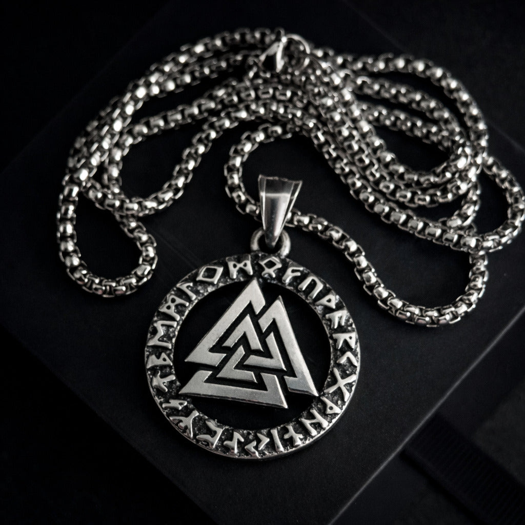 Vowryn Threefold Valknut Necklace