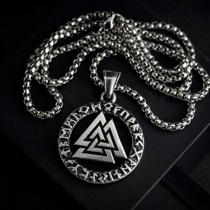 Vowryn Threefold Valknut Necklace