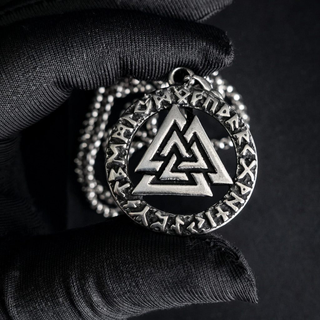 Vowryn Threefold Valknut Necklace