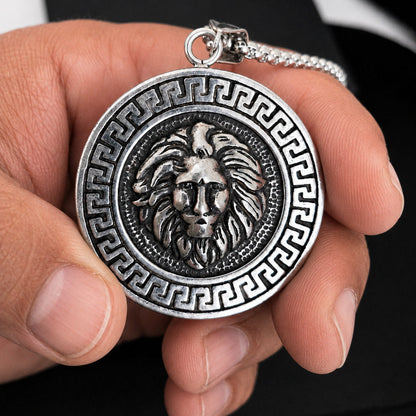 Vowryn Sovereign Lion Necklace
