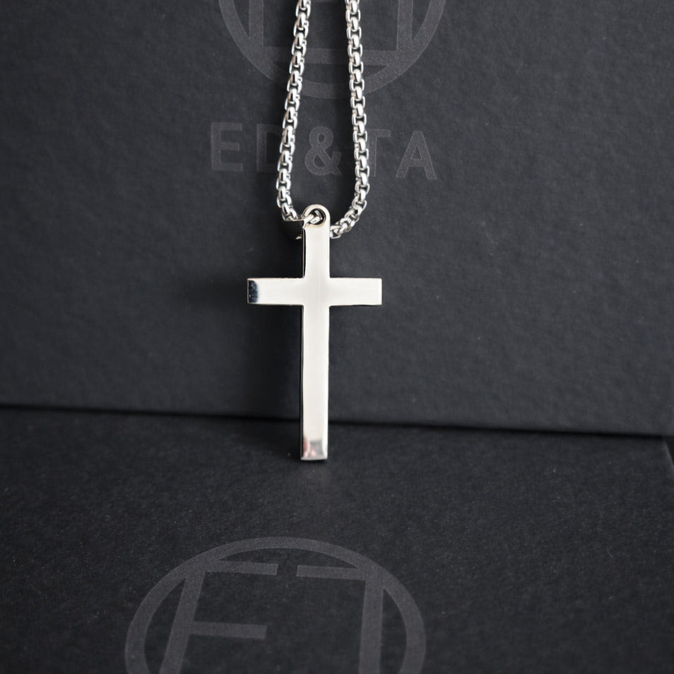Vowryn Essential Cross Necklace