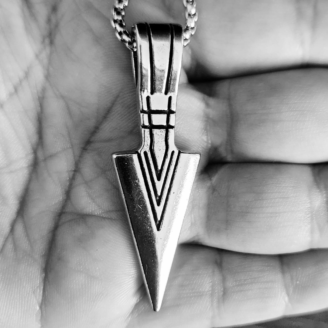 Vowryn Truepath Arrowhead Necklace