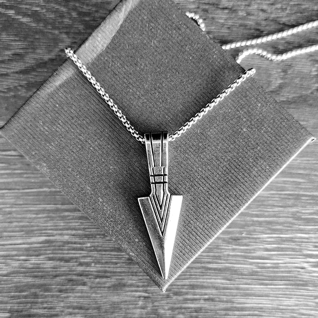 Vowryn Truepath Arrowhead Necklace