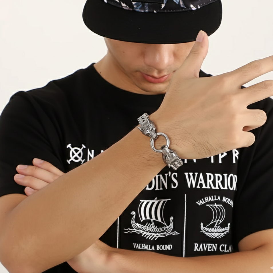 Vowryn Fenrir Twin-Head Bracelet