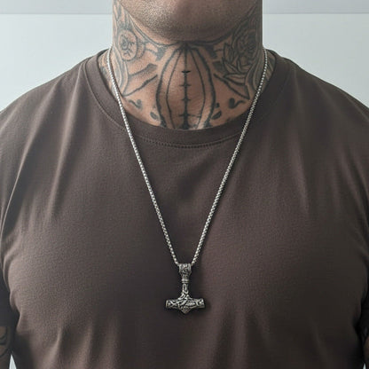 Vowryn Stormbearer Mjolnir Necklace