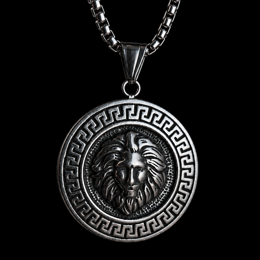 Vowryn Sovereign Lion Necklace
