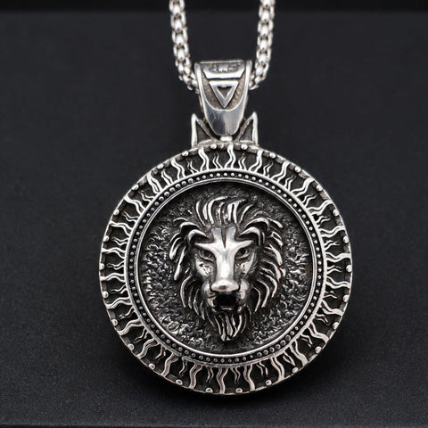 Vowryn Solmane Lion Medallion