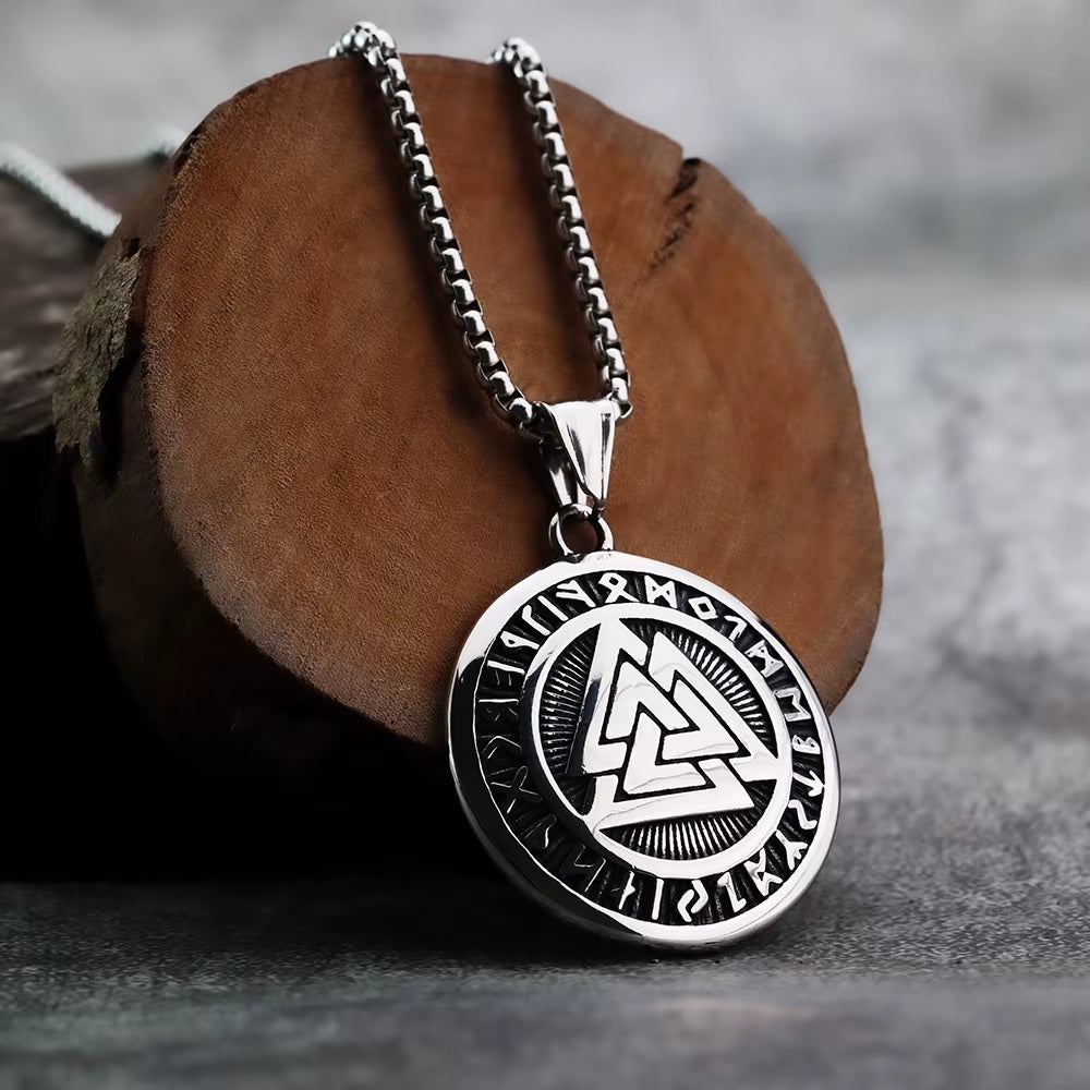 Vowryn Oathmark Valknut Necklace