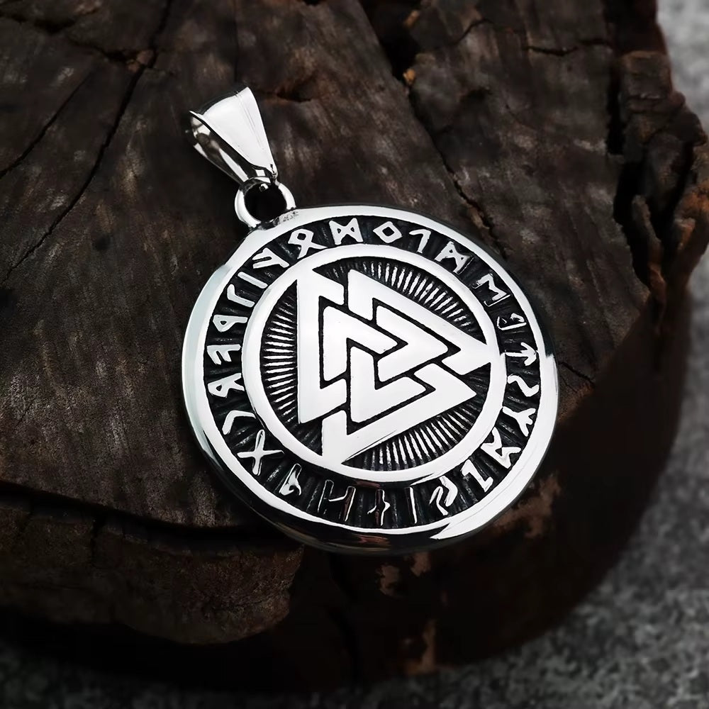 Vowryn Oathmark Valknut Necklace