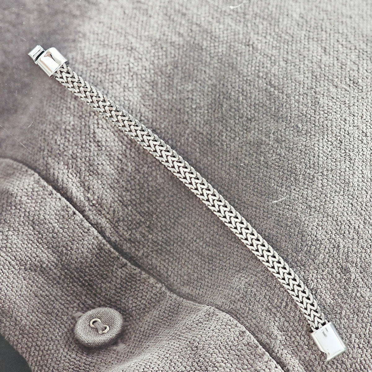 Vowryn Edgechain Bracelet