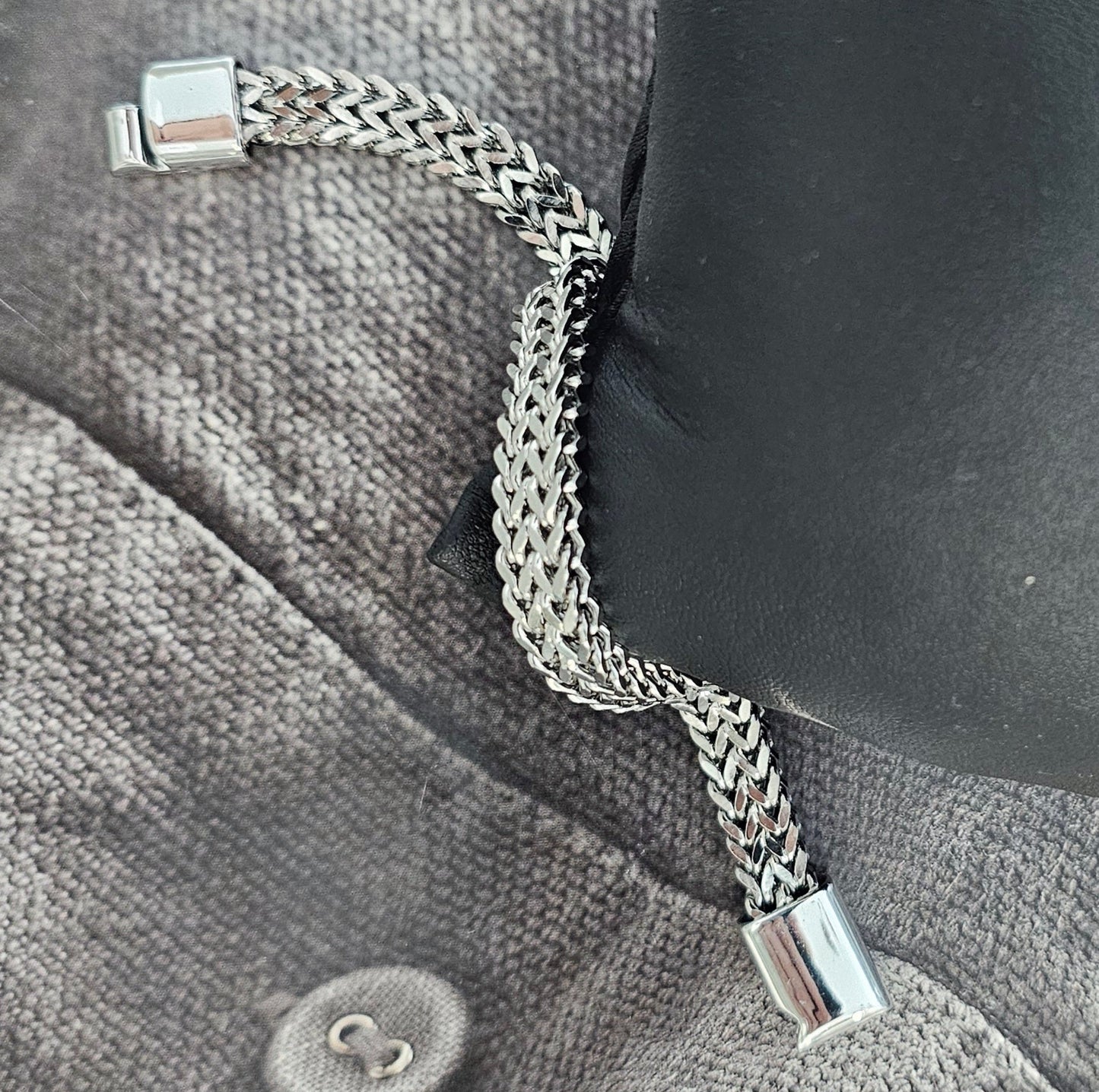 Vowryn Edgechain Bracelet