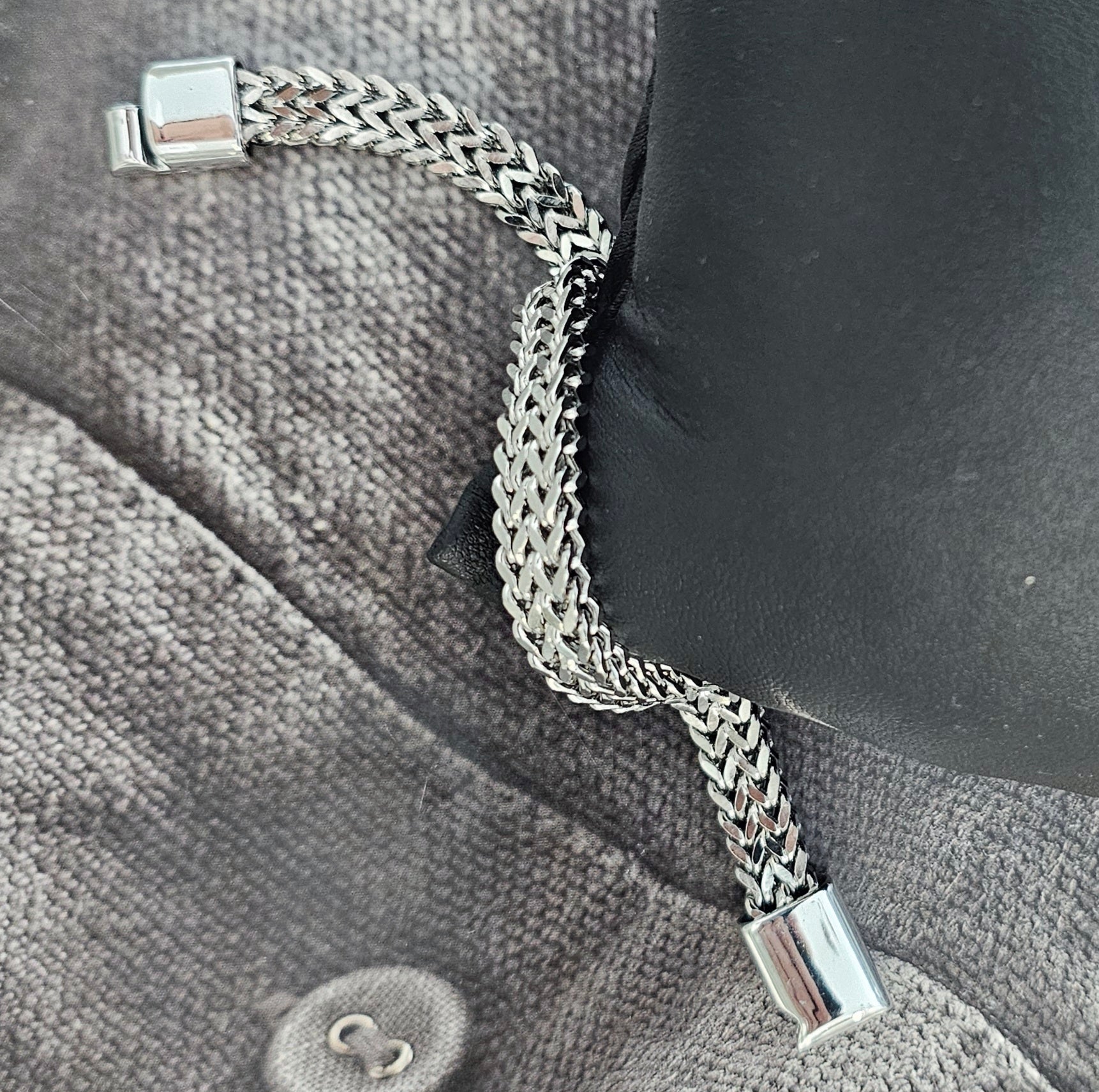 Vowryn Edgechain Bracelet