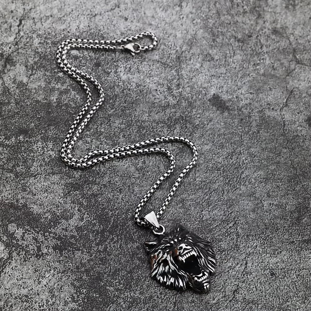Vowryn Untamed Fenrir Necklace