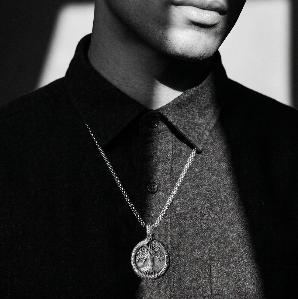 Vowryn Worldtree Helm of Awe Necklace