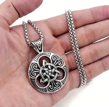 Vowryn Everknot Trinity Necklace