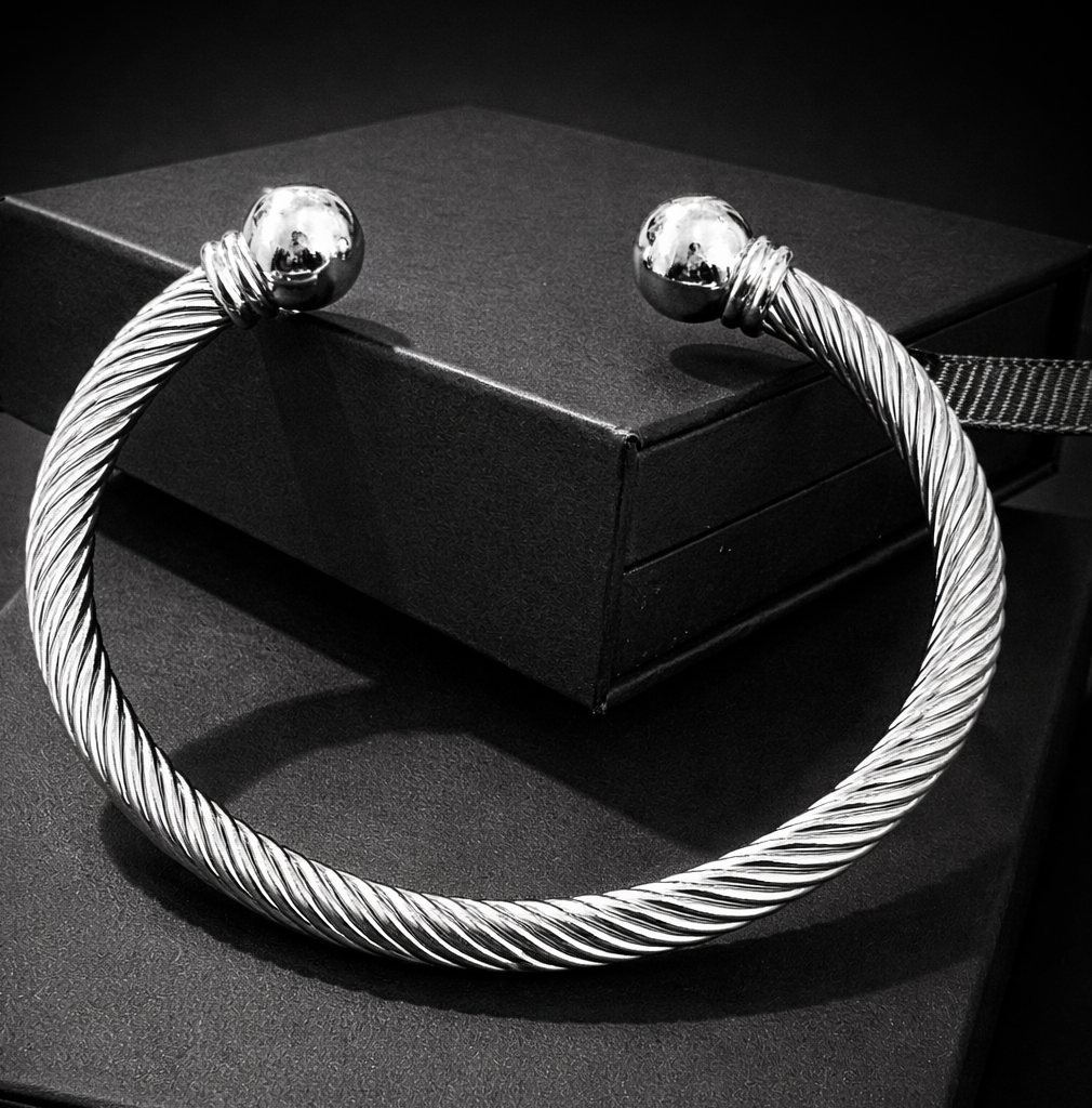 Vowryn Axis Geometric Bracelet